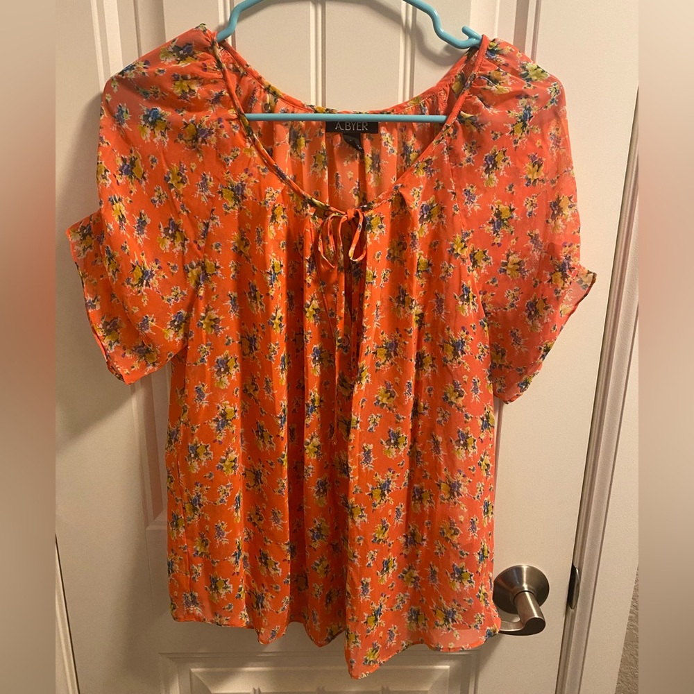 A Byer XL Blouse Floral Peach Orange Top Shirt Sheer Material Button Front Tie